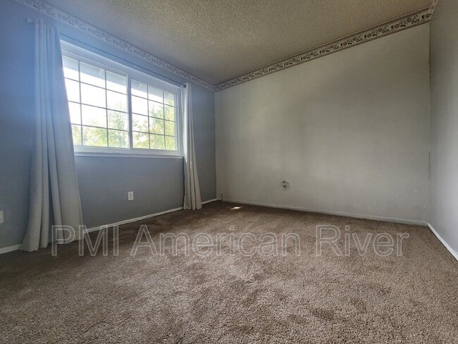 Photo - 5125 Gibbons Dr