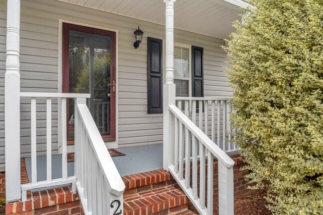 Photo - 2046 Samantha Dr