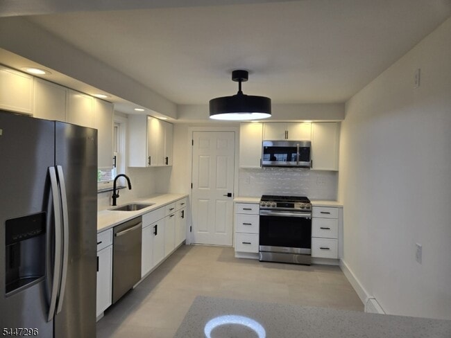 832 Dewey St Unit 2