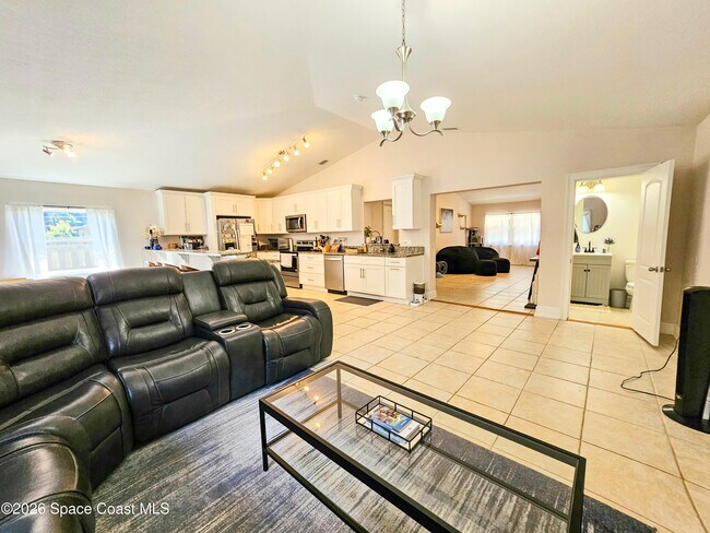 Photo - 1044 Bernice Rd