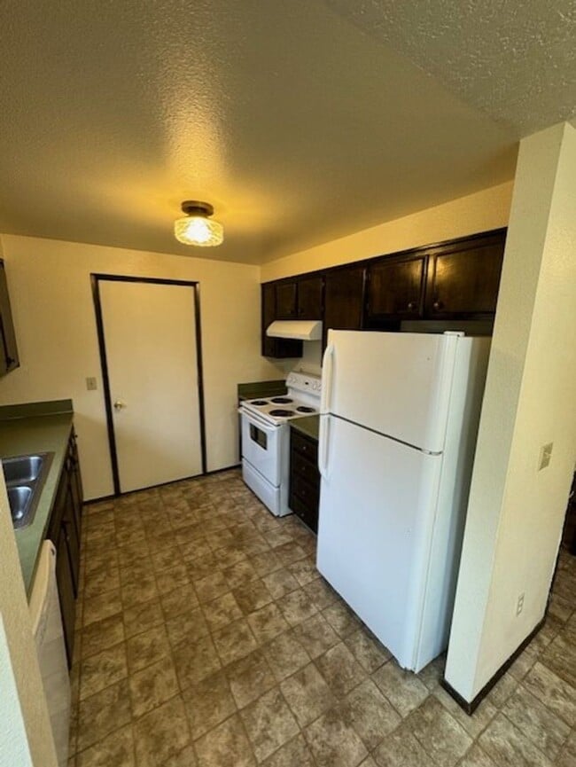 Photo - 427-4204-6 Evergreen Unit 4204