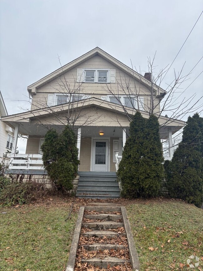 Building Photo - Garfield Single Family Accepting Section 8 Rental