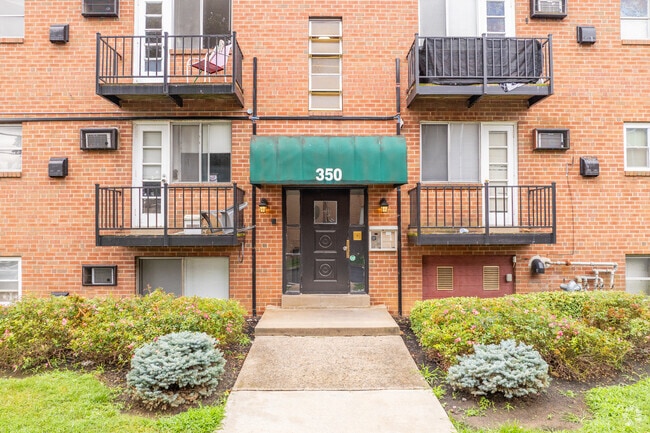 Photo - Drexel Apartments