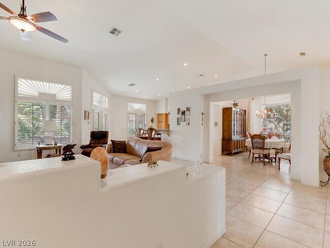 Photo - 3064 Emerald Wind St