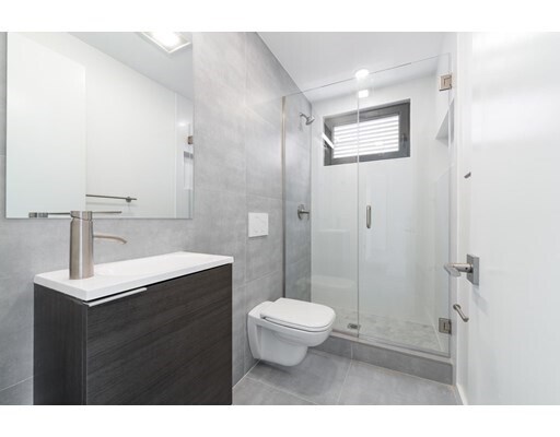 Photo - 76 Calumet St Unit 2