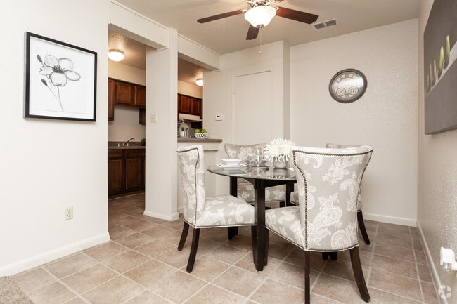1BR,1BA-737sft