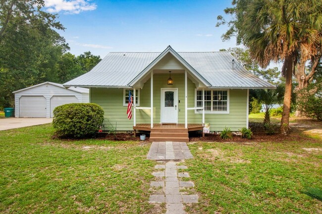 4 Engelbrecht Rd