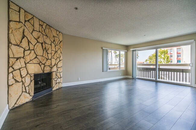 Photo - 230 S Catalina Ave Condo Unit #303