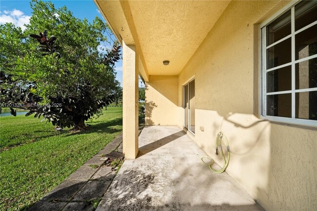 Photo - 3393 NE 11th Dr