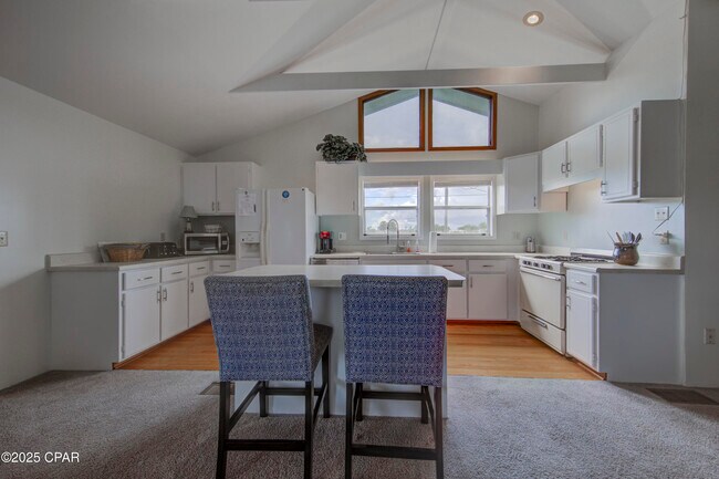 Photo - 404 Colorado Dr