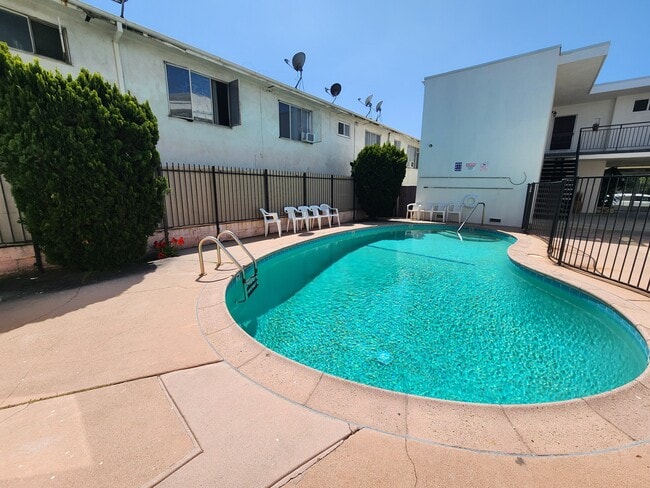 Photo - 1732 N Harvard Blvd Unit 106