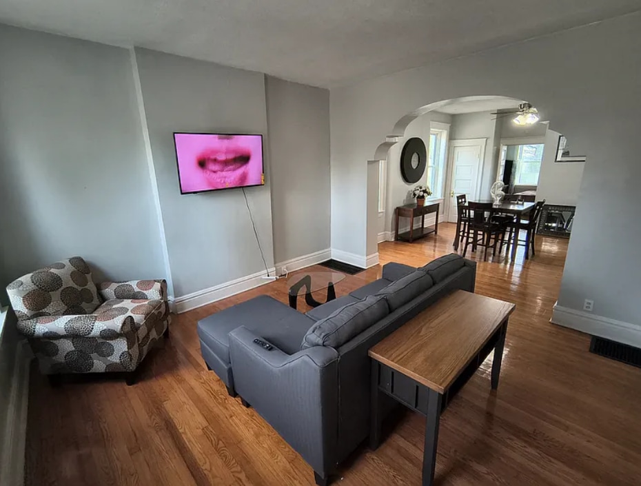 Photo - 3220 Itaska St