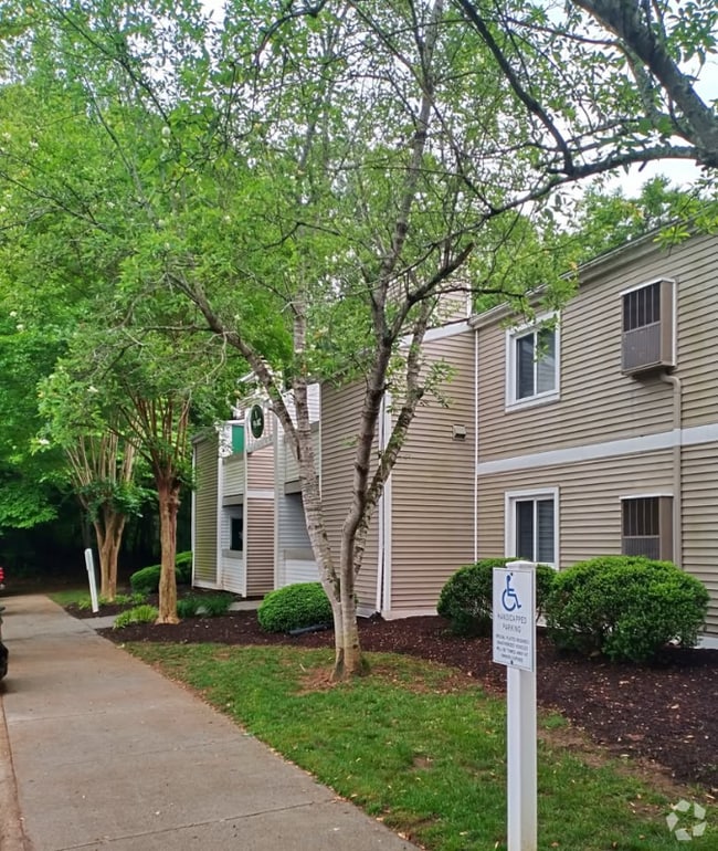 Building Photo - 600 Reusens Rd Rental