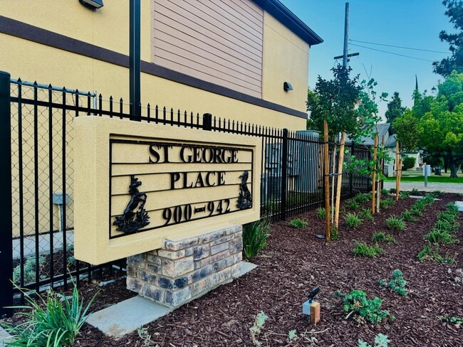 Photo - 904 N Olive Ave