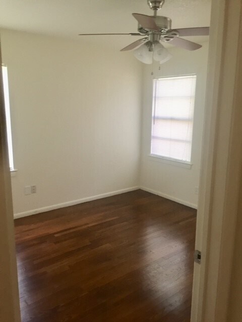 Photo - 116 Forest Oaks Ln