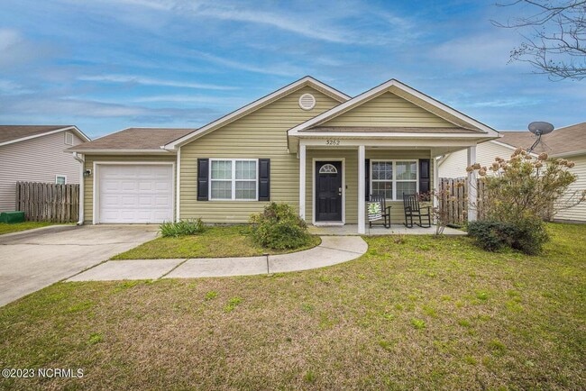 Building Photo - July special!! Move in before August 1 an... Rental