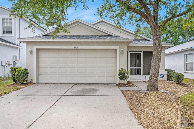 Building Photo - 7924 Carriage Pointe Dr