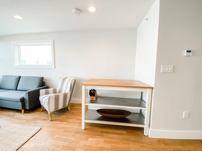 225 Endicott Ave Unit Apartmnet 2L