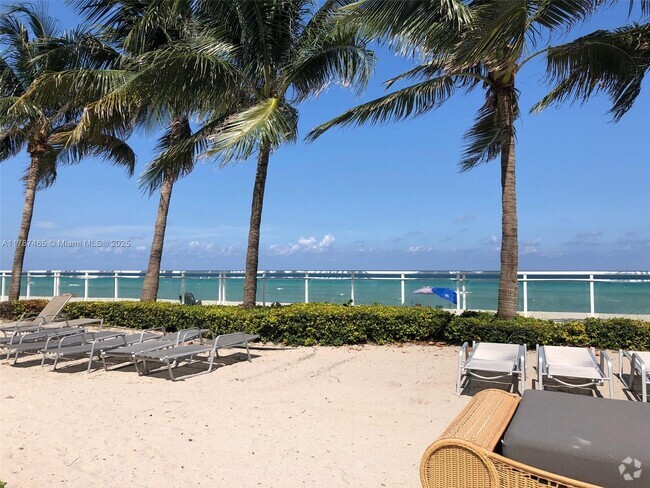 Building Photo - 3001 S Ocean Dr Unit 327 Rental