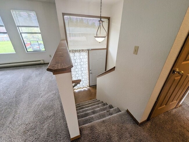 Photo - 4Bd/1.75Ba Everett House