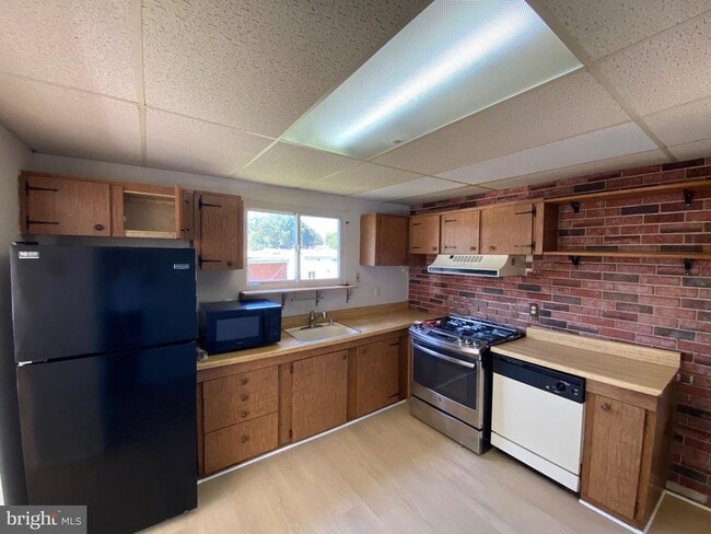311 Colby Cir