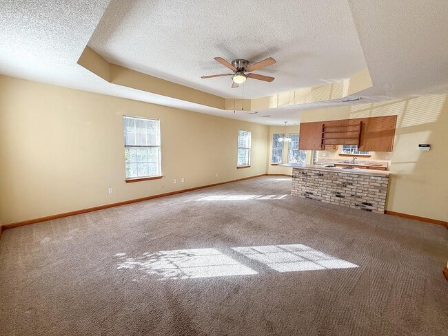 Photo - 2544 Oakmont Ct