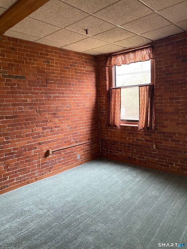 Photo - 222 Williams St E Unit 112