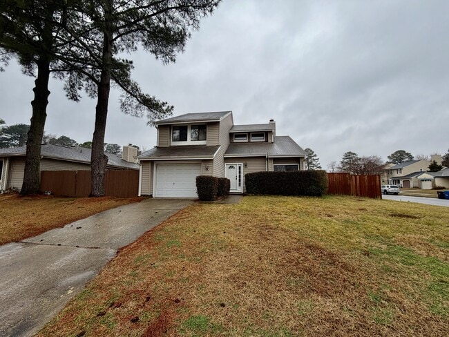 Photo - 845 Crashaw St