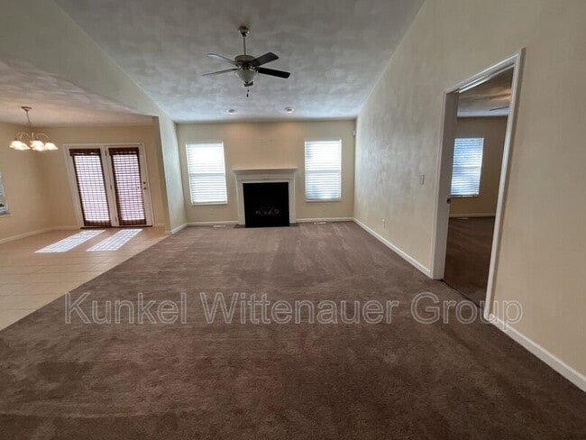 Photo - 40 Oak Pointe Cir