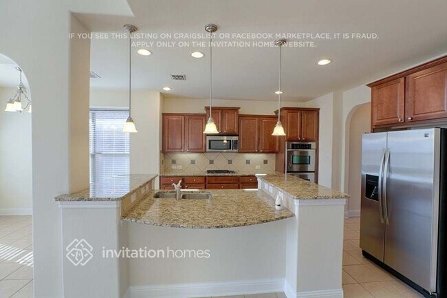 Photo - 721 W Talon Dr