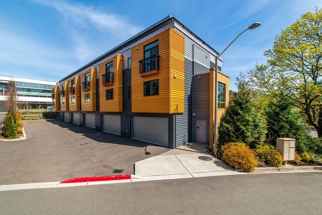 135 100th Ave NE Unit 135