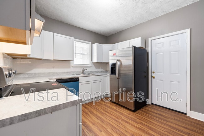 Photo - 835 S 38th St