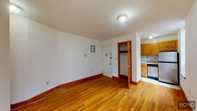 Building Photo - 244 W 109th St Unit 5C Rental