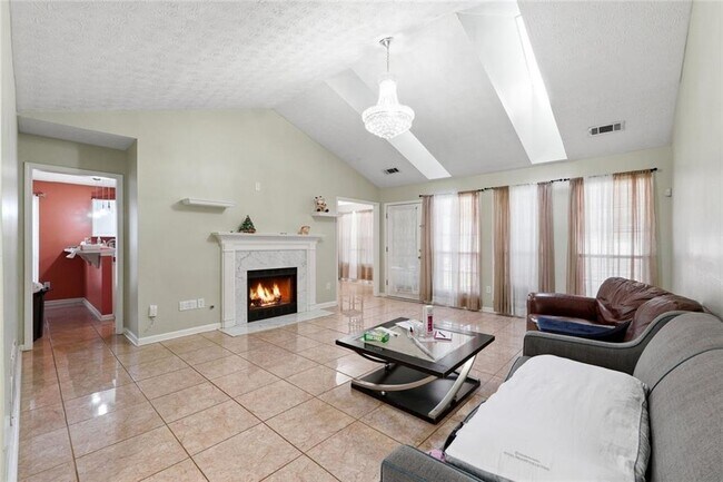 Photo - 2833 Loral Pines Dr NW