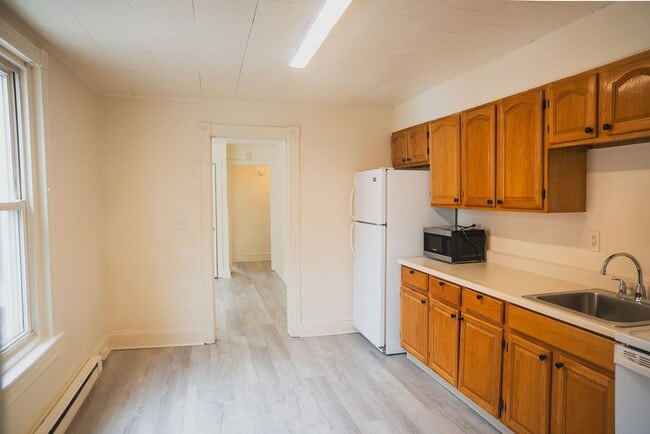 Photo - 315 State St Unit 2