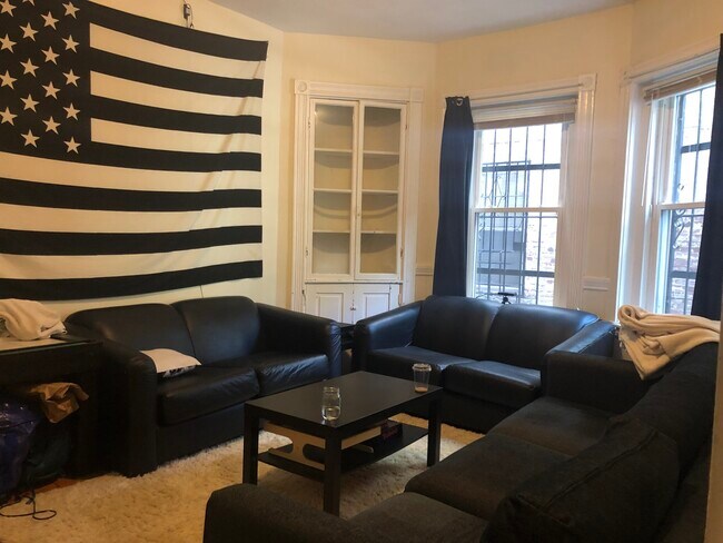 Building Photo - 862 Huntington Ave Unit 1 Rental