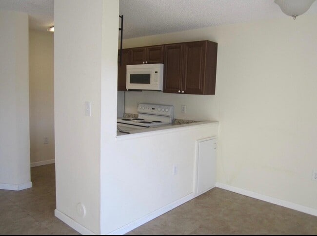 Photo - 7103 Glenmoor Dr Unit 7103