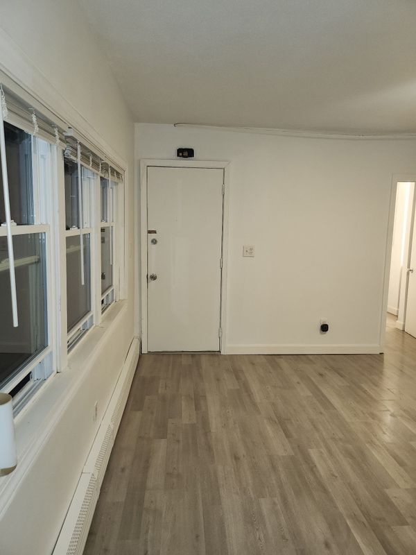 899 Branch Ave Unit 1L
