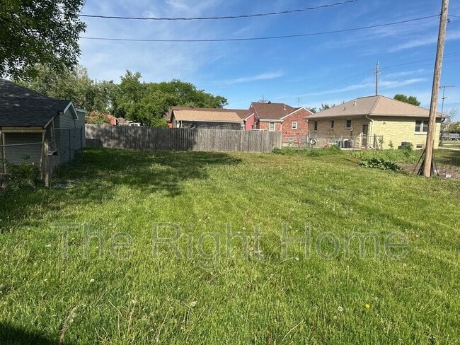Photo - 4525 N 70th St