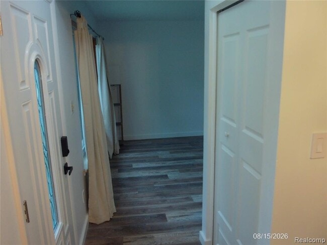 Photo - 8138 Hillcrest Blvd