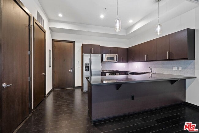Photo - 655 S Hope St Unit 1006