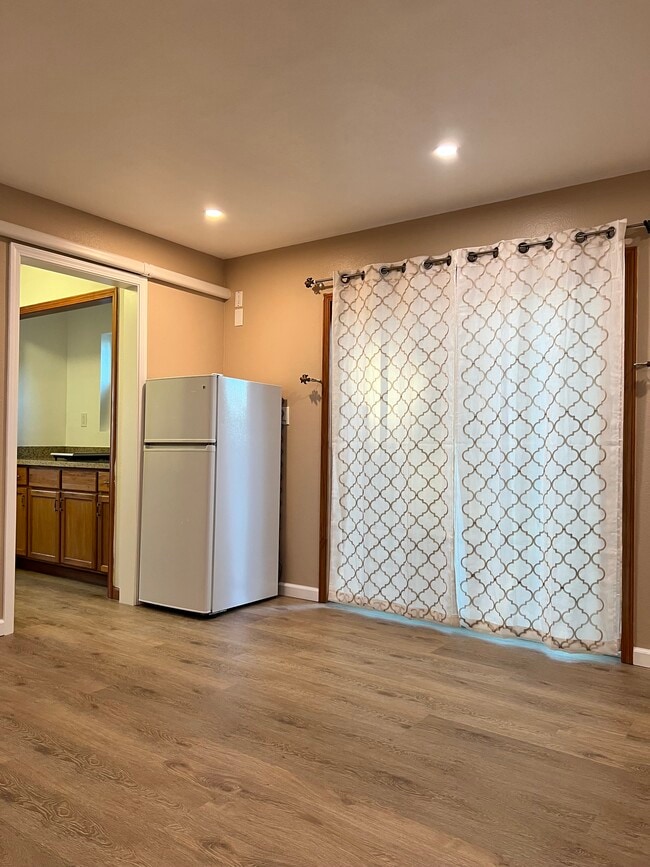 Photo - 1871 Peach Pl Unit 2