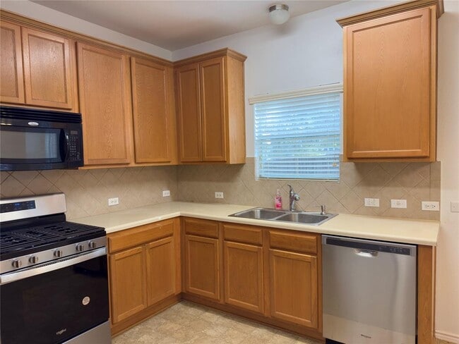 Photo - 10317 Laredo Dr