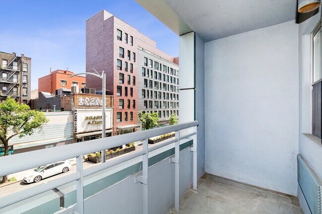 Photo - 152 Ludlow St Unidad 4B