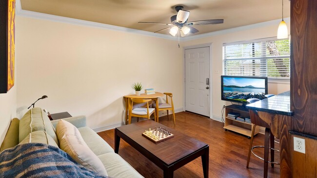 Photo - 1 Bedroom condo located in the Garden District- Next to City Park