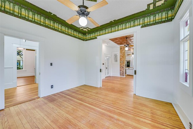 Photo - 1006 Shelley Ave