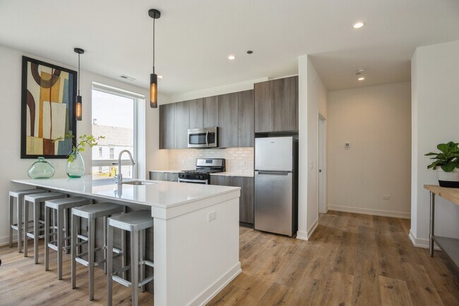 Photo - 2803 W Henderson St