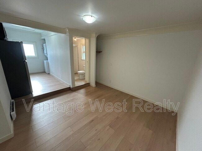 Photo - 2417 Apollo Rd