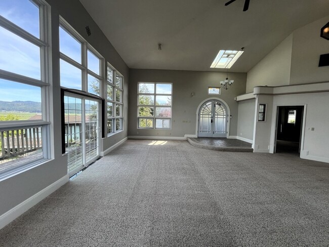 Photo - 3747 Trinity St Unidad 3747 Trinity [PRM: Henry]