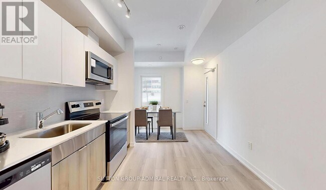 Photo - 3069 Pharmacy Ave